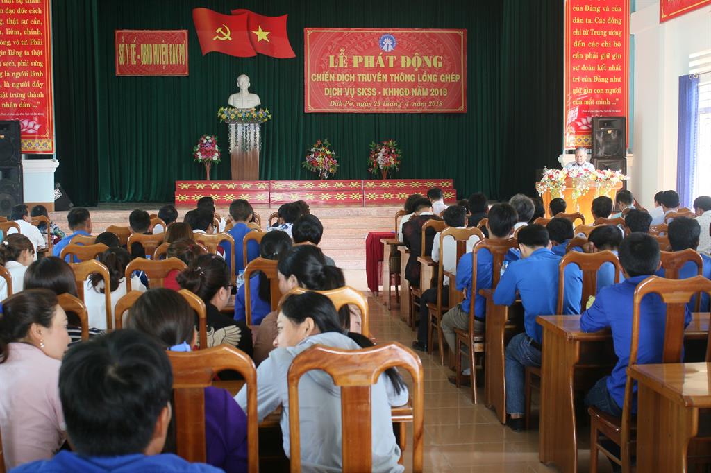 LỄ PHÁT ĐỘNG CHIẾN DỊCH TRUYỀN THÔNG LỒNG GHÉP DỊCH VỤ KỸ THUẬT KẾ HOẠCH HÓA GIA ĐÌNH NĂM 2018